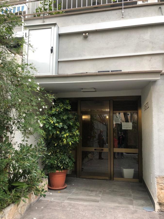 Beta'S Place - Apartamento Primera Linea De Playa Blanes Exterior photo